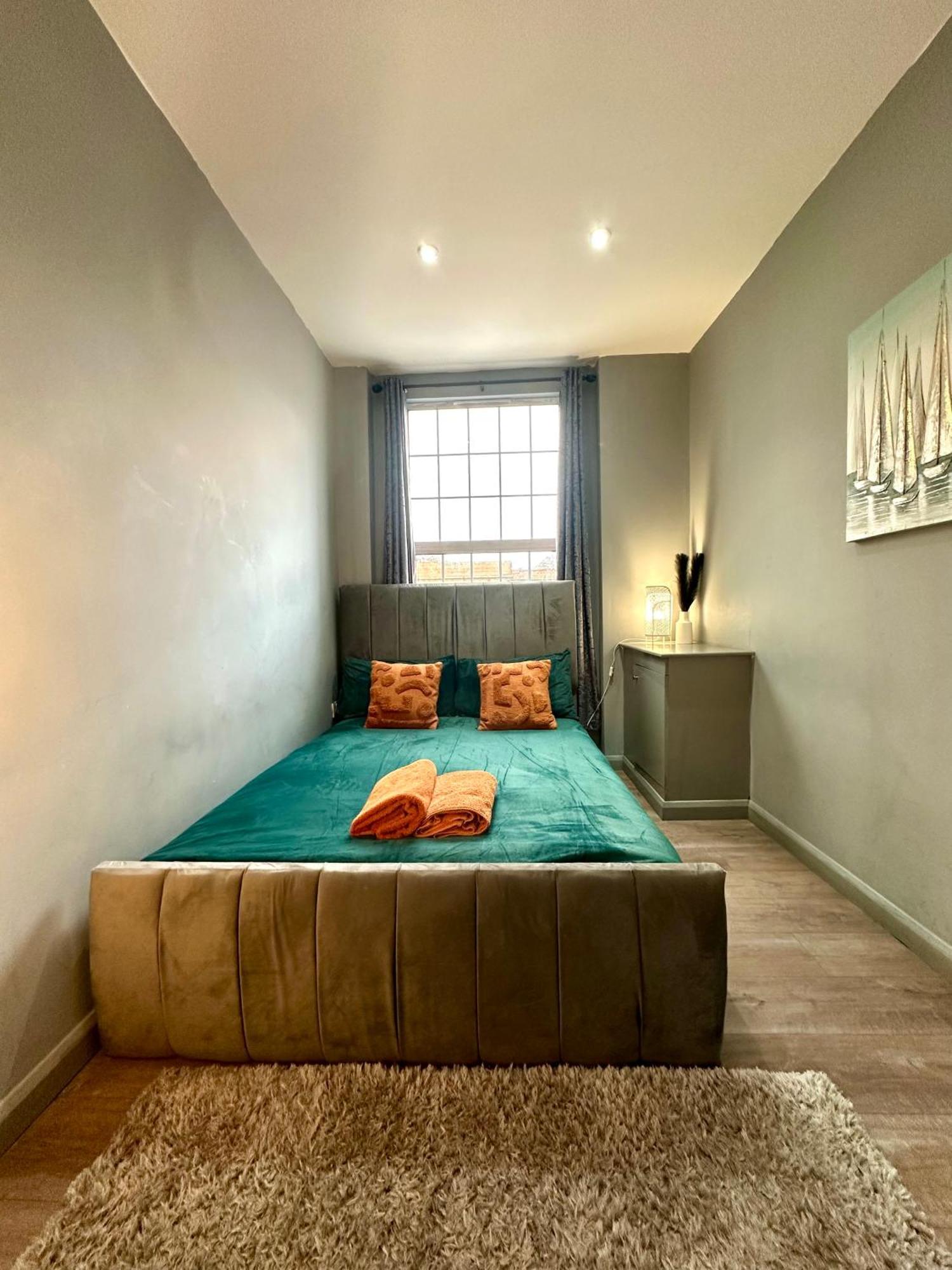 Spacious 3 Bedroom Flat In Kings Cross, St 159 Appartamento