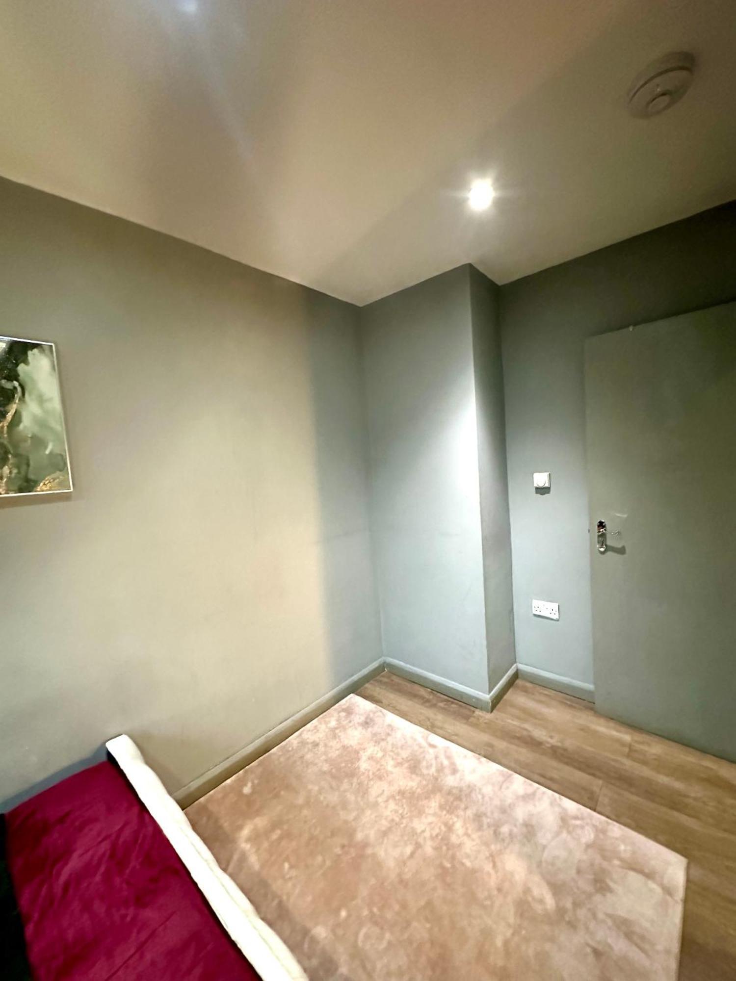 Spacious 3 Bedroom Flat In Kings Cross, St 159 Londra